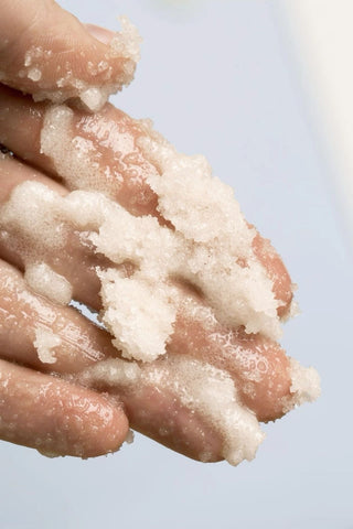 Niacinamide & Kojic Acid Scrub